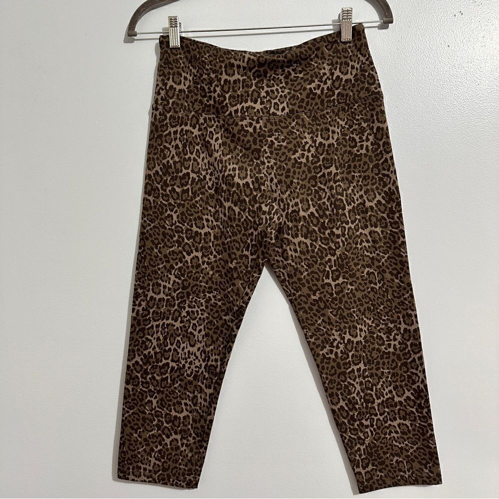 Casablanca brown leopard print capri leggings size S
